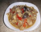 Foto langkah ke 4 dari resep Oseng Kikil Sapi Rasa Pedas.
