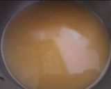 A picture of step 7 of Shop-style lemon cream.
