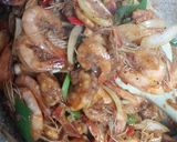 Foto langkah ke 4 dari resep Resep Udang Saus Lada Hitam.