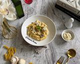 Foto langkah ke 9 dari resep Truffle Creamy Pasta.