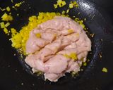 Foto langkah ke 2 dari resep Ayam Cincang Kecap (Isian Bakpao).