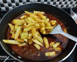 A picture of step 7 of Honey Chili Potato.