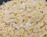 Foto del paso 4 de la receta: Farfalle con Bacalao y Alioli