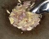 Foto langkah ke 1 dari resep Tumis Terong Sosis.