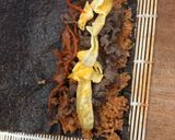 Hình bước làm 2 của món Kimbap kim chi