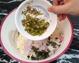 A picture of step 6 of 3 color Pakora Karhi.