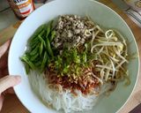 รูปขั้นตอนการทำที่ 5 ของ ก๋วยเตี๋ยวแห้งคลุก ซอสทำเองง่ายๆ