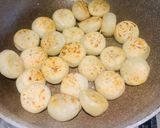 A picture of step 4 of Pan-Fried Soup Dumplings.