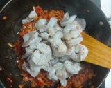 A picture of step 2 of Prawns fenugreek leaves masala.