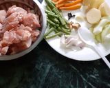 চিকেন স্ট্যু(chicken stew recipe in Bengali) রেসিপি ধাপ - 1 ছবি