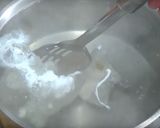 A picture of step 5 of Eggs Benedict.