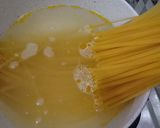 Foto langkah ke 1 dari resep Fettuchine Saus Bolognaise simpel anti gagal.