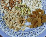 गाजर हलवा(GAJAR HALWA RECIPE IN HINDI) रेसिपी चरण 2 फोटो