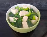 Foto langkah ke 4 dari resep Sup Tahu Pokcoy.