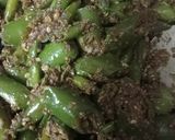 हरी मिर्च का अचार (hari mirch ka achar recipe in Hindi) रेसिपी चरण 3 फोटो