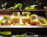 A picture of step 6 of Khaman Dhokla.