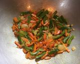 A picture of step 4 of Semolina Vegetable Upma.