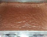 A picture of step 2 of Cake with chocolate chips.