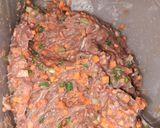 Foto langkah ke 2 dari resep *Pangsit Isi Daging*.
