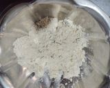 A picture of step 3 of Sattu Paratha.