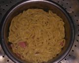 Foto langkah ke 5 dari resep Donat indomie simpel.