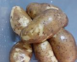A picture of step 1 of Easy Potato Wedges.