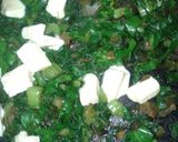 Foto del paso 2 de la receta: Torrejitas de acelga y queso con arroz amarillo con queso fresco y rallado