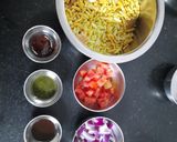 A picture of step 2 of Bhel puri.