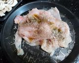 Foto langkah ke 2 dari resep Easy Creamy Chicken.