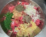 Foto langkah ke 2 dari resep Paprika Panggang Isi Daging.