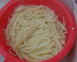 Foto del paso 3 de la receta: Espaguetti con salsa napolitana