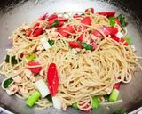 Foto langkah ke 8 dari resep Spaghettini Goreng.