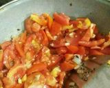 A picture of step 4 of Tomatoes and garlic ki khatti Methi chutney lajawab.