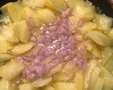 Foto del paso 3 de la receta: Tortilla de patatas con truco