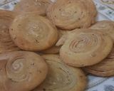 A picture of step 3 of Swirl Snakes.