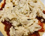 A picture of step 4 of Mini Shredded Salsa Chicken Tortilla Pizzas 🍕.