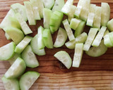 Foto del paso 1 de la receta: Ensalada de melón y pepino