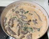 A picture of step 3 of Creamy paprika steak & noodles.