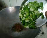 ढोबळी मिरचीचे पंचामृत (Dhobli Mirchiche Panchamrut Recipe In Marathi) रेसिपी स्टेप 2 फोटो