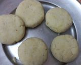 A picture of step 3 of Stuffed Aloo Tikki.