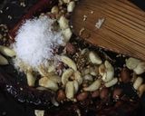 લસણ ની ચટણી (Garlic Chutney Recipe In Gujarati) રેસીપી સ્ટેપ2ફોટો