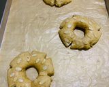 Foto langkah ke 5 dari resep Cream Cheese Walnut Bread.