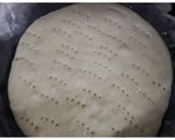 A picture of step 6 of Egg Pizza (without oven).