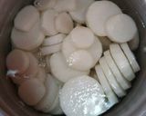 Foto langkah ke 1 dari resep Soto Ayam Lobak Santan.