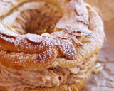 Foto del paso 12 de la receta: París-brest de muselina de praliné avellanas y nueces