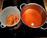 Csipkebogyó leves makaronnal recept fázis 4 fotója