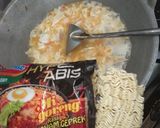 Foto langkah ke 8 dari resep Seblak Baso Aci Cuangki Home made.