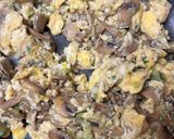 A picture of step 3 of Jamur Telur Orak Arik/Mushroom Omelette/Mantarli Yumurta.