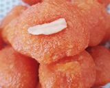 A picture of step 6 of Motichoor ladoo.