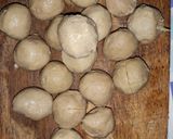 Foto langkah ke 1 dari resep Sop bakso dan sayuran.